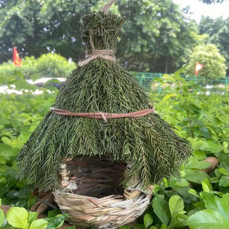 Straw bird's nest A hand-woven garden ornament for a generation bird's nest,Hand-woven bird nest hibiscus grass bird cage pet gardening