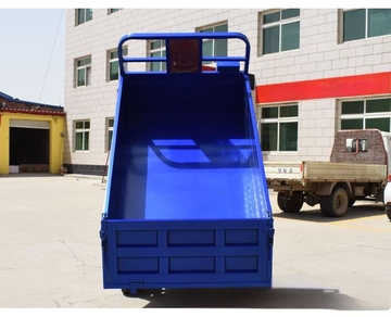 The new three-wheeled motorcycle fuel household agricultural cargo cargo area Shenshuileng export gasoline three-wheeled vehicle