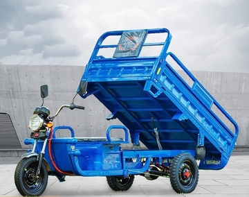 The new three-wheeled motorcycle fuel household agricultural cargo cargo area Shenshuileng export gasoline three-wheeled vehicle