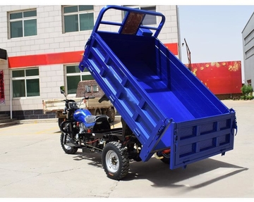 The new three-wheeled motorcycle fuel household agricultural cargo cargo area Shenshuileng export gasoline three-wheeled vehicle